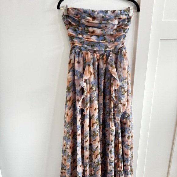 Fashion Nova Sophia Chiffon Pastel Floral Strapless Maxi Dress Blue Size Small - Picture 3 of 13